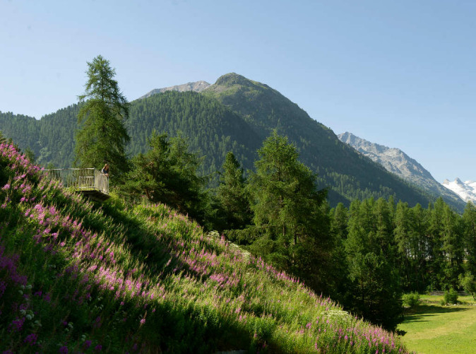 0041_Kronenhof_Pontresina_Schoene Aussichten Touristik_Exterior